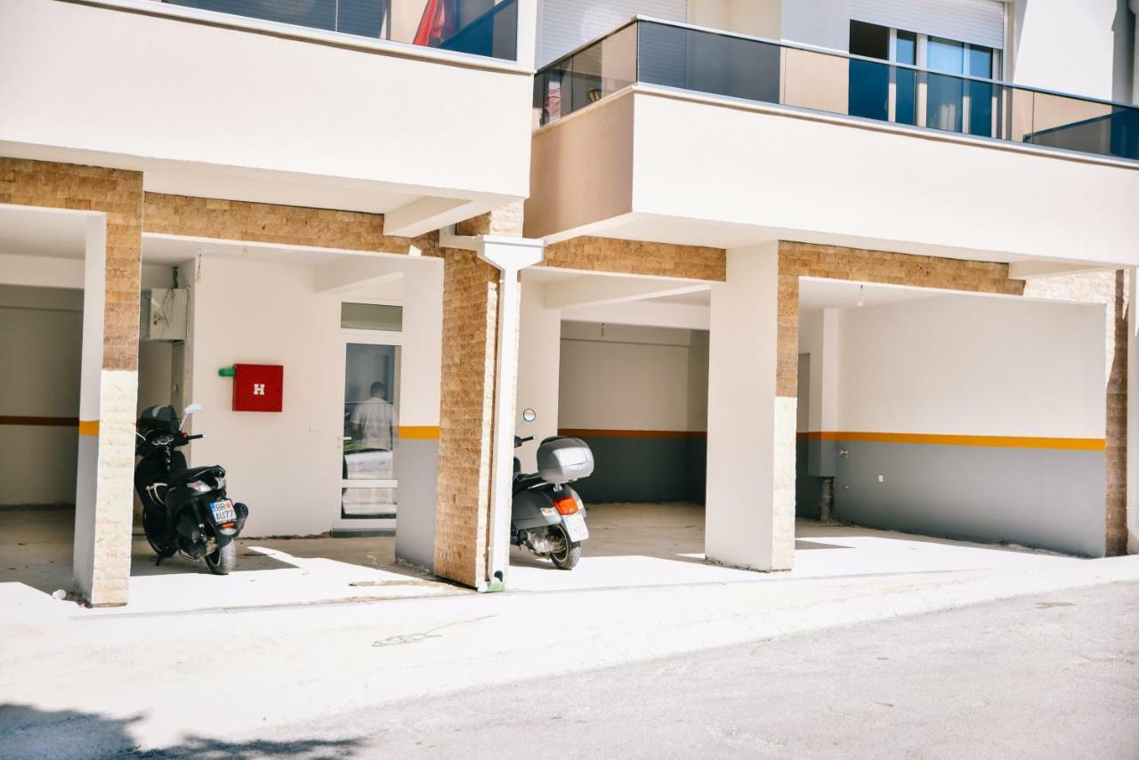 Riva Luxury Apartment Ulcinj Exterior photo